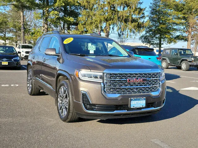 GMC Acadia-1