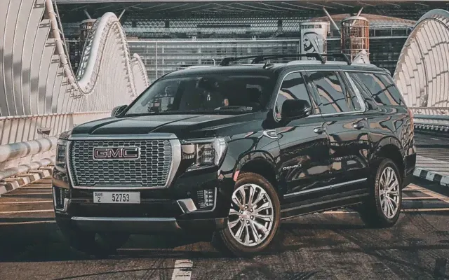 GMC Yukon Denali-0