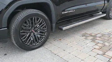 2019  GMC SIERRA DENALI NEW LOOK 22' WHEELS