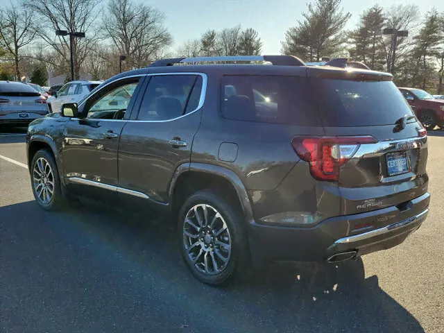 GMC Acadia-2