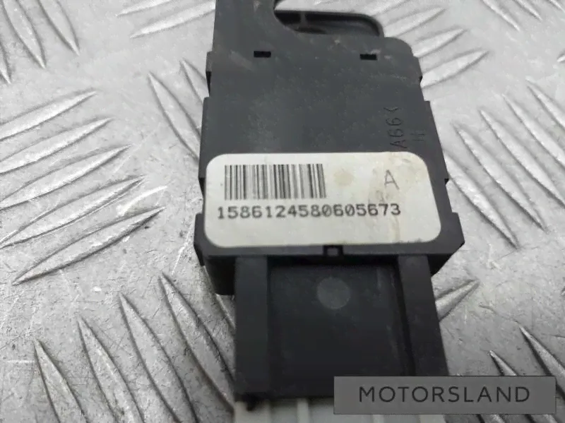 Лягушка педали тормоза GMC Yukon Джип 2008г. (артикул 070-0223542)-0